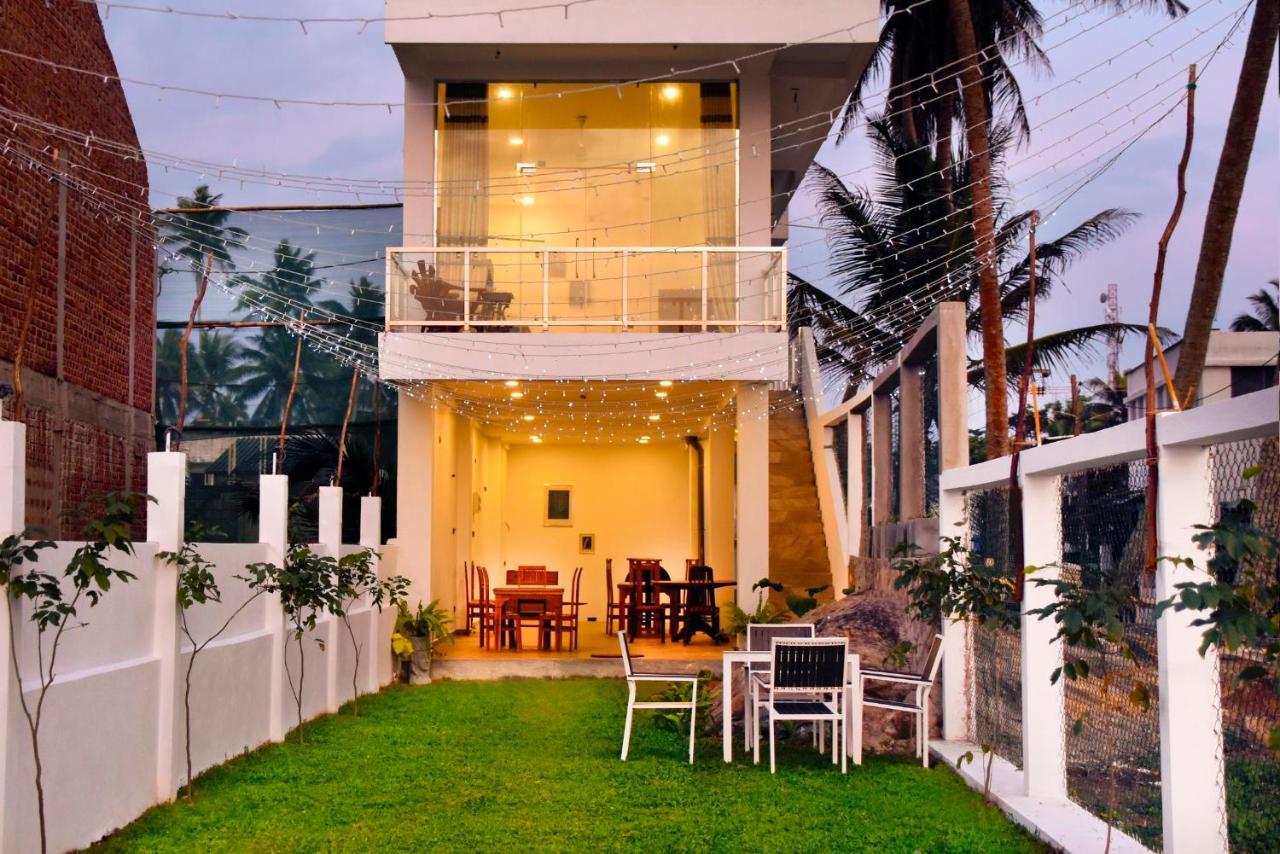 Kavin Beach Hotel Hikkaduwa Buitenkant foto