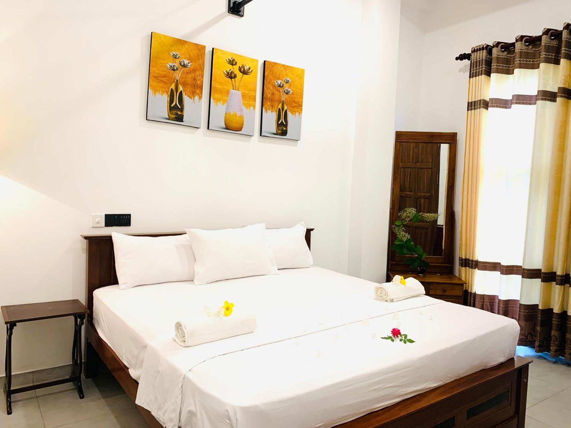 Kavin Beach Hotel Hikkaduwa Buitenkant foto