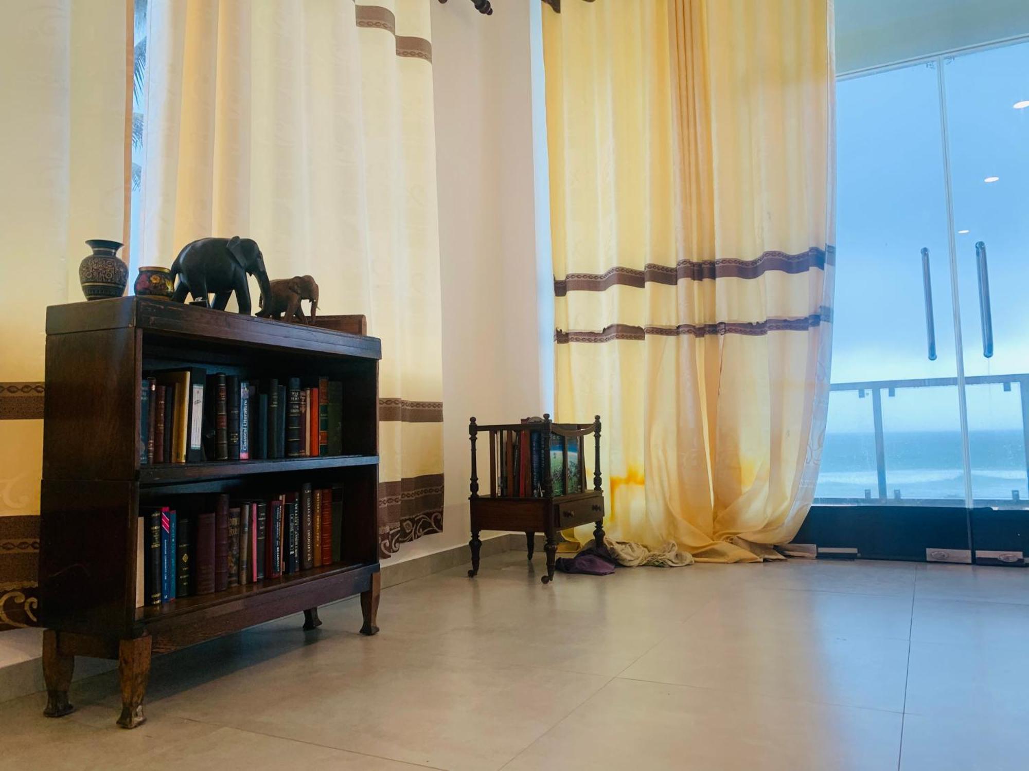 Kavin Beach Hotel Hikkaduwa Buitenkant foto