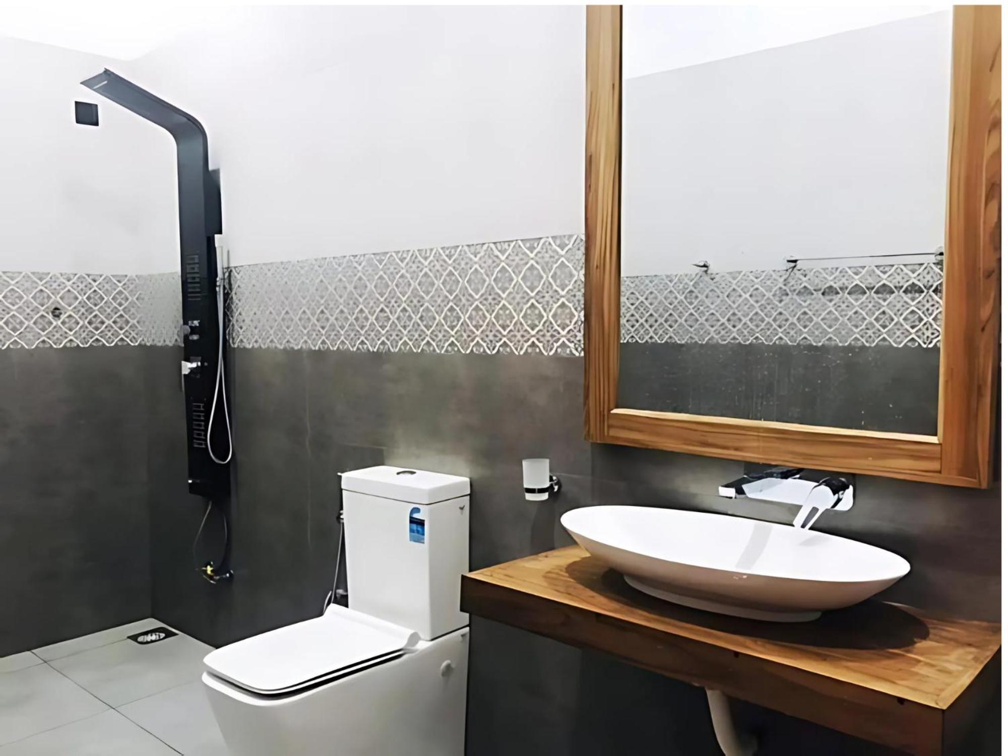 Kavin Beach Hotel Hikkaduwa Buitenkant foto