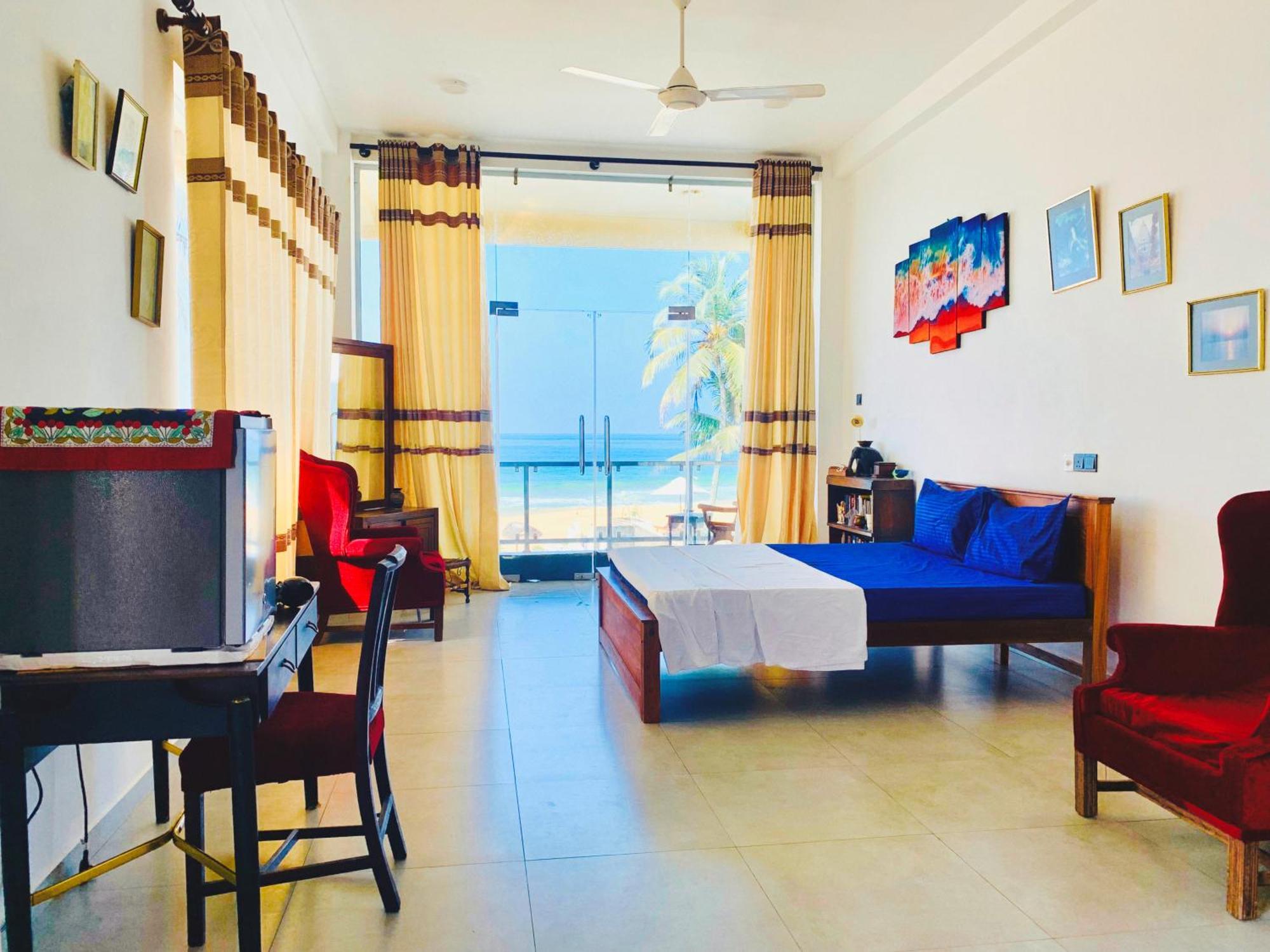 Kavin Beach Hotel Hikkaduwa Buitenkant foto